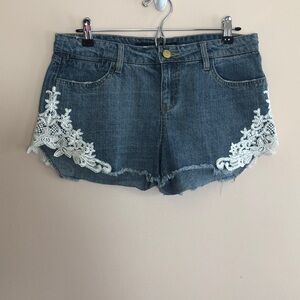 Harper Jean Shorts Lace & Frayed Hem 28